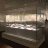 新款木质烤漆玻璃古玩瓷器古董博物馆液压展示柜珠宝展柜可定制